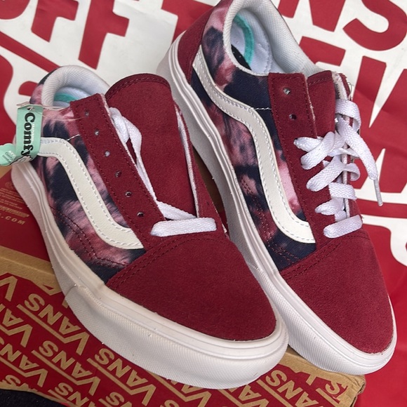 Vans Comfycush Old Sko
(Grunge Wash)Multi/Tiedye
VNOA5DYC9JZ
WMNS sneakers - Picture 7 of 16